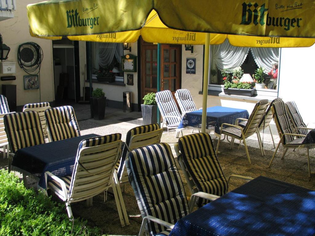 וופרטל Hotel Restaurant Zur Post מראה חיצוני תמונה