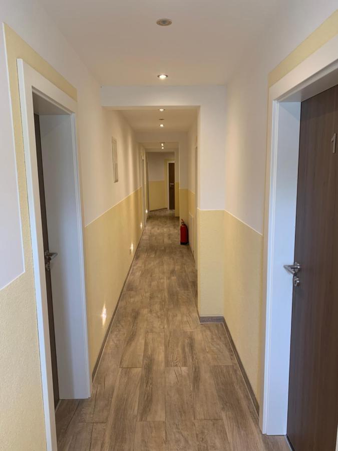 וופרטל Hotel Restaurant Zur Post מראה חיצוני תמונה